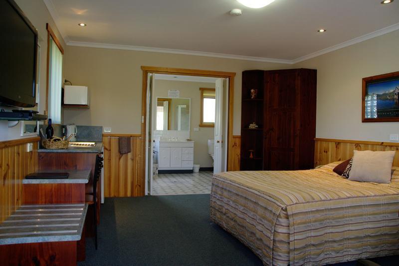 Kentish Hills Retreat Motel Sheffield Exterior photo